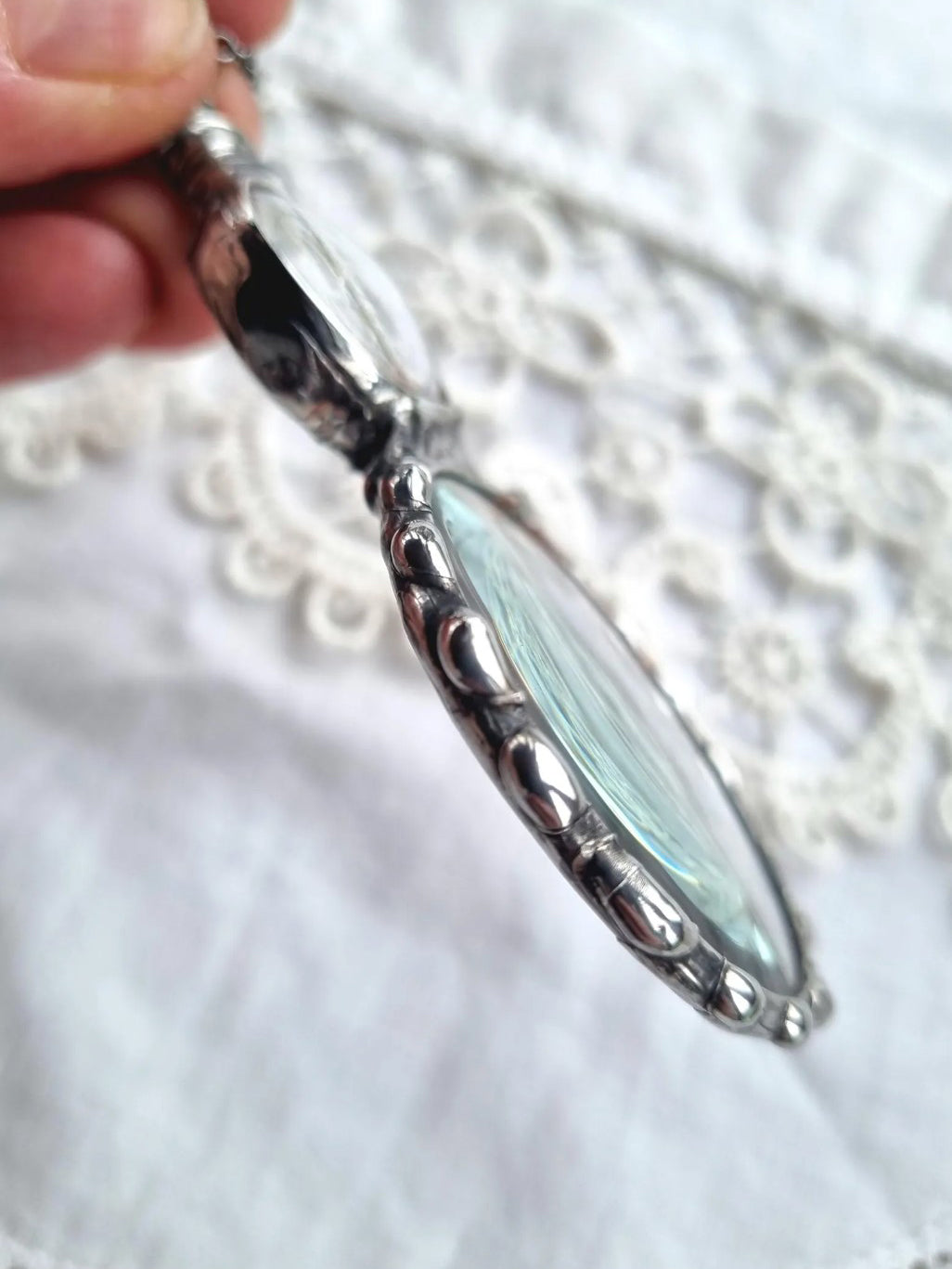 Magnifying Loupe Necklace, Magnifier Glass Pendant with Four Leaf Clover