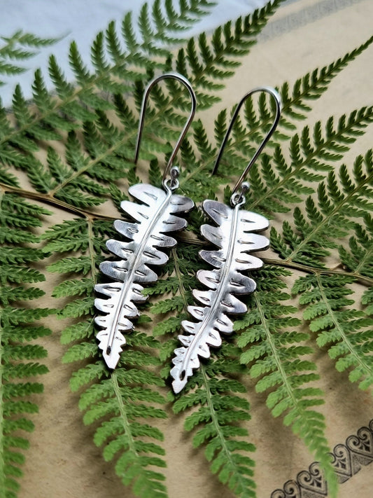 Silver Fern dangling earrings