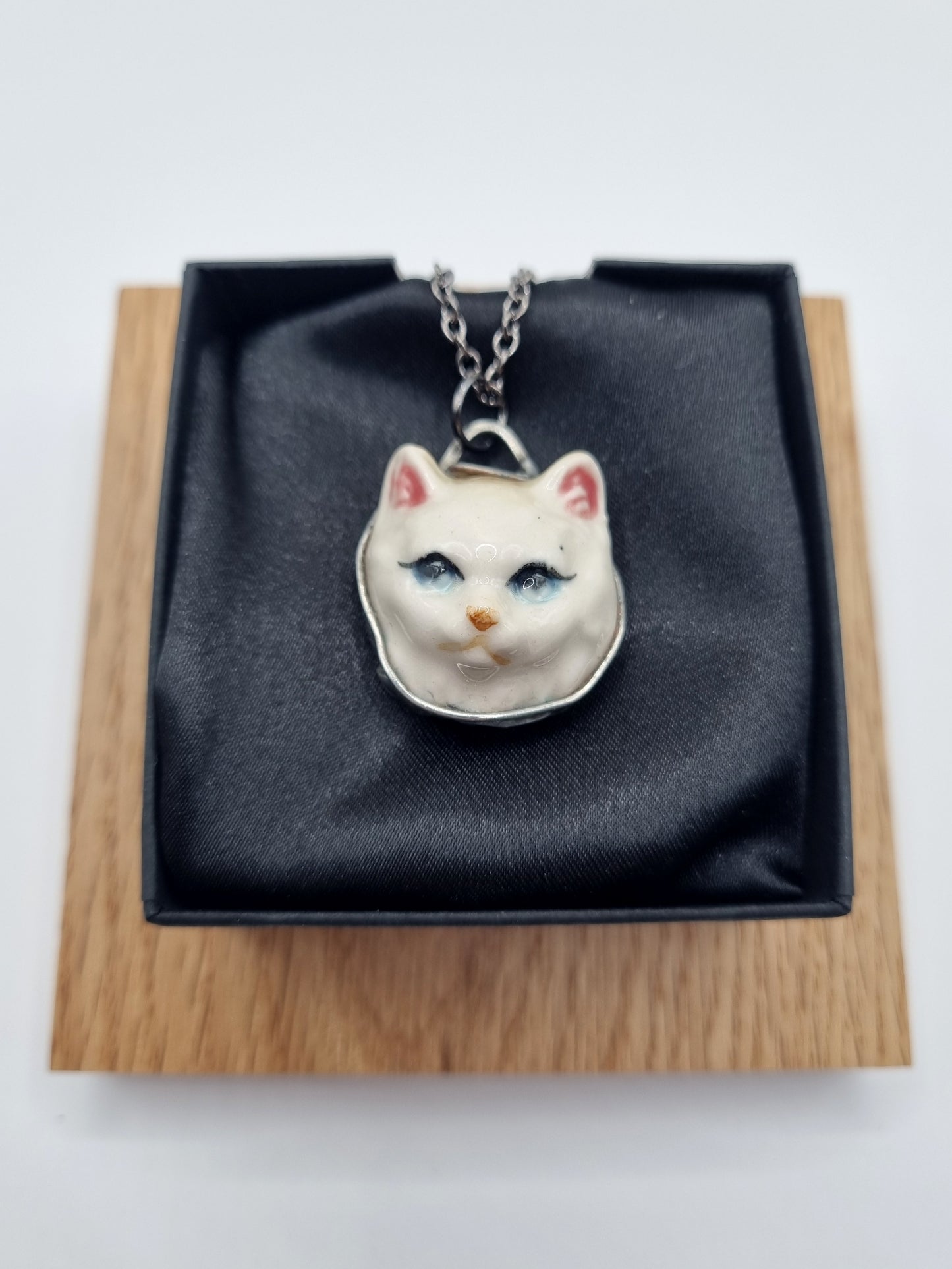White Cat porcelain necklace
