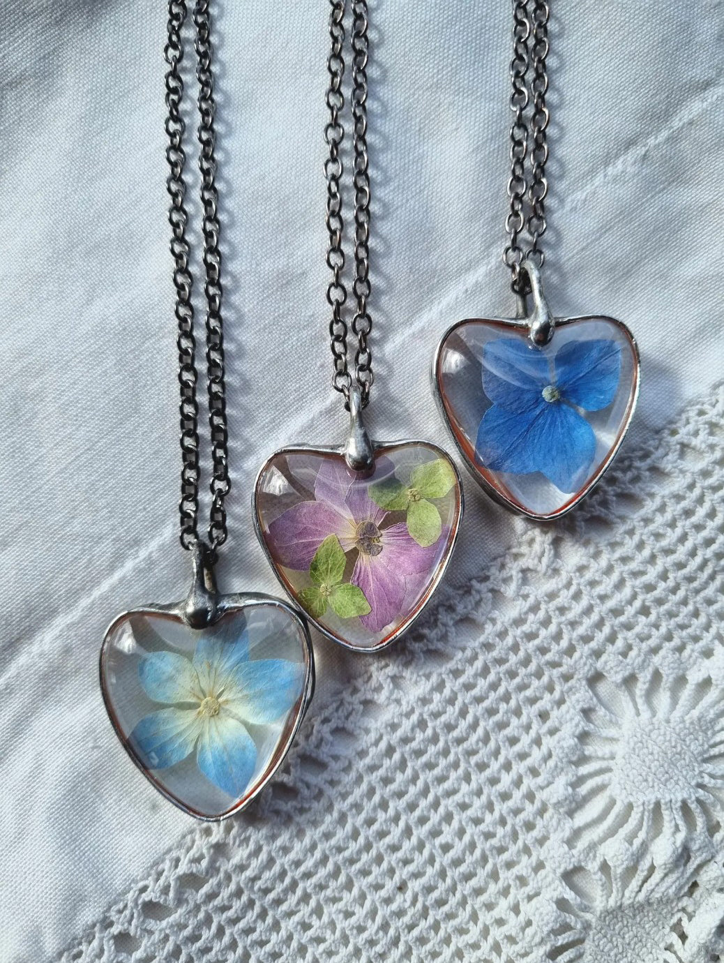 Hydrangea, pressed flower, Terrarium necklace.